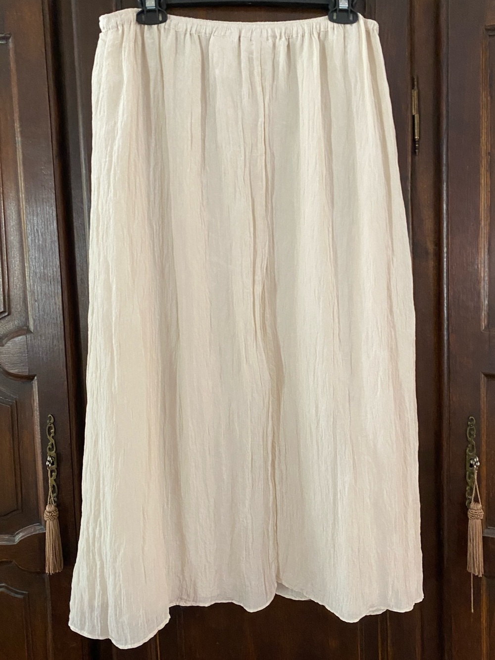 H&M crinkle ivory skirt L elastic waist w drawstring lined & like new condition - Picture 3 of 3